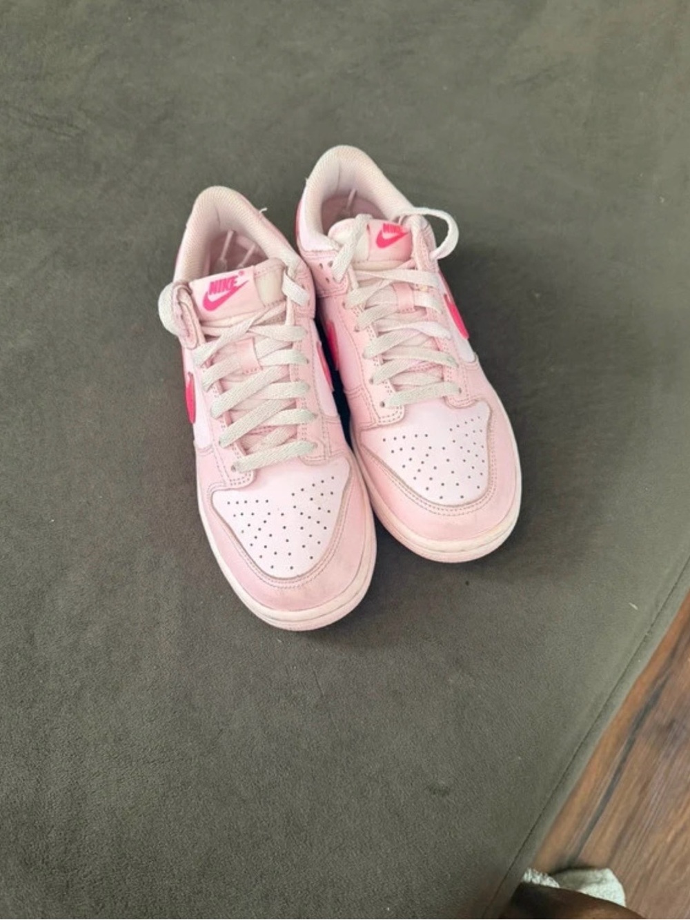 Nike Kids Pink Low-Top Sneakers with Hot Pink Swoosh